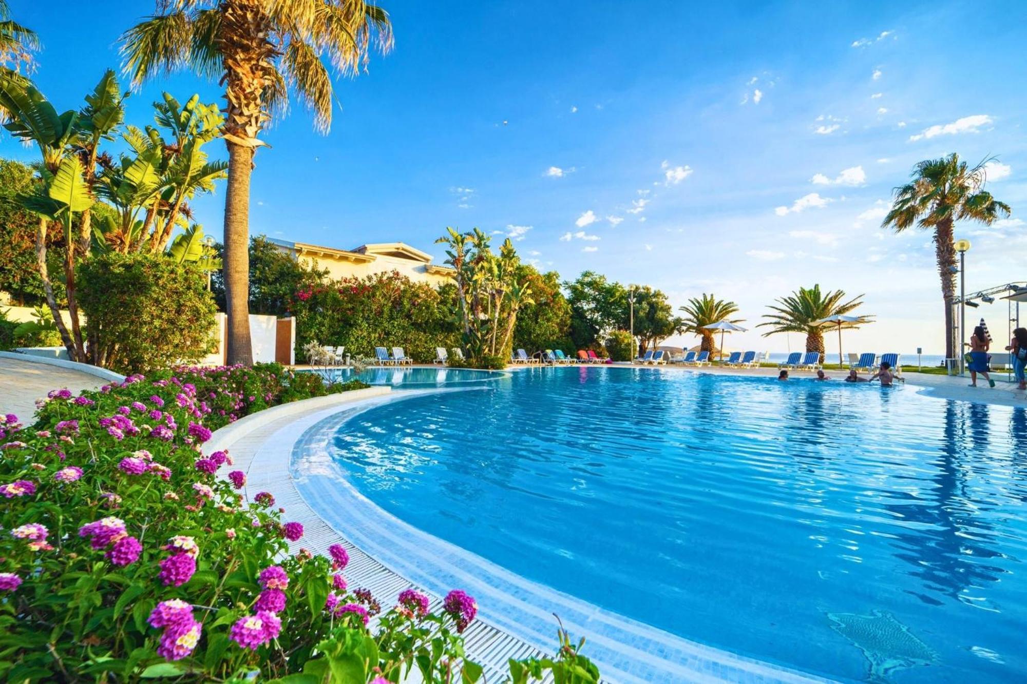 Hotel Ipomea Club Capo Vaticano Exterior foto