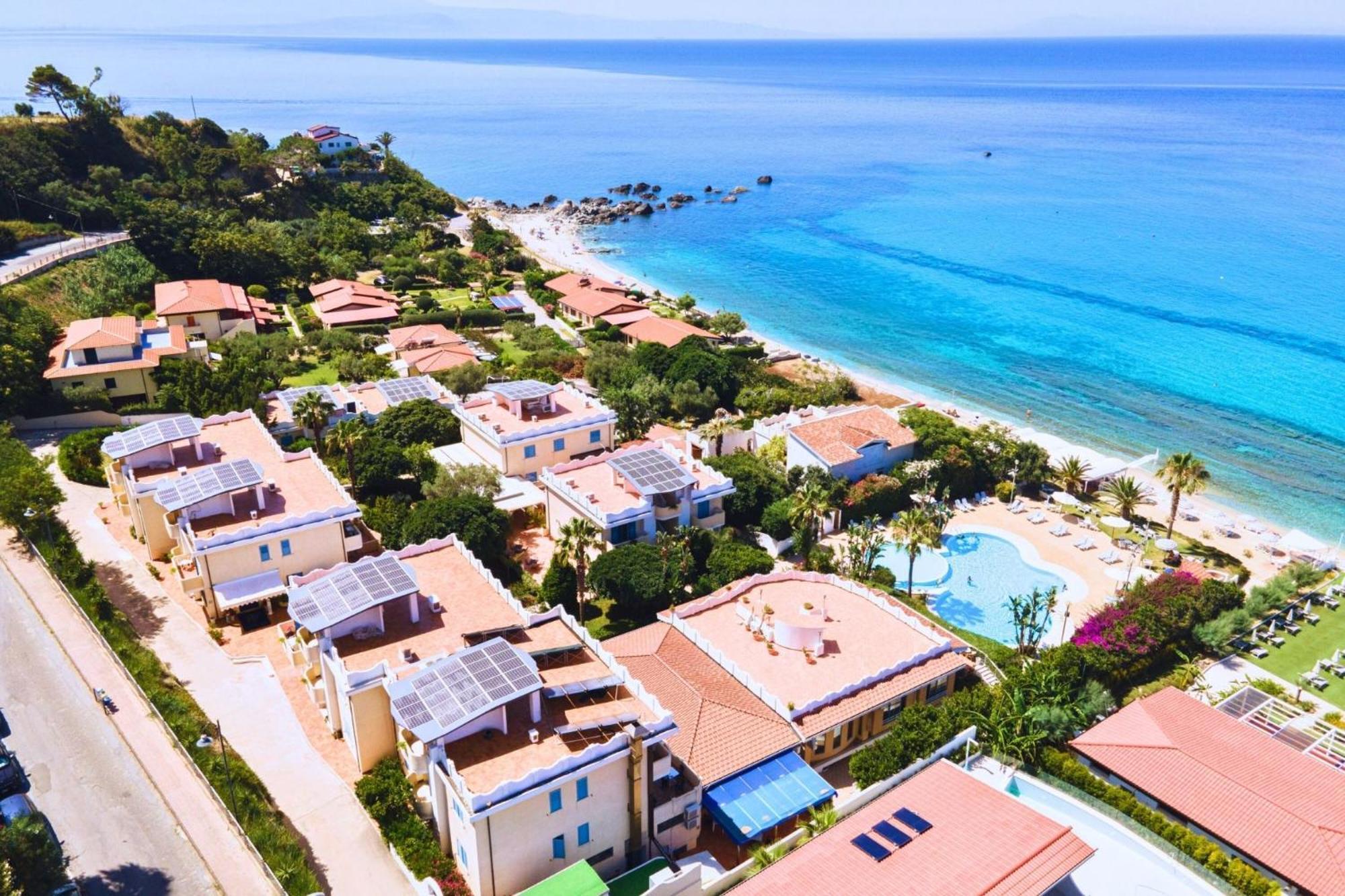 Hotel Ipomea Club Capo Vaticano Exterior foto